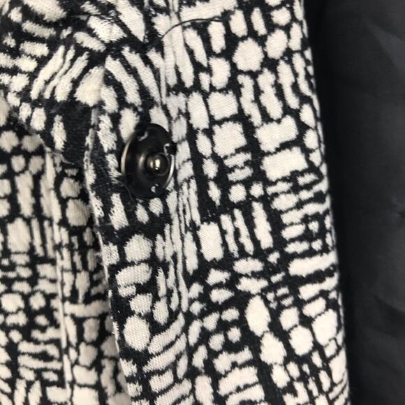 Fenn Wright Manson Geometric Black and Cream Ruched Color Belted Blazer - Picture 11 of 13